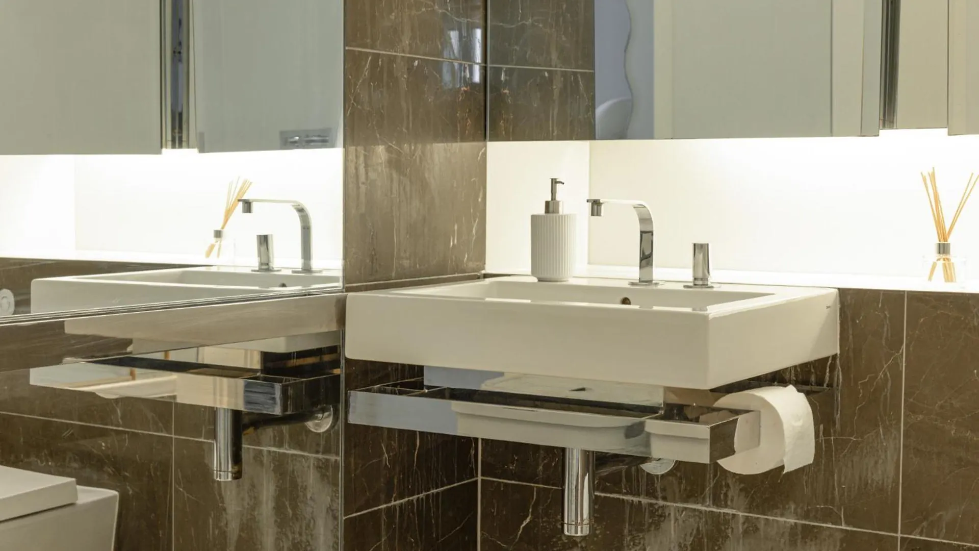 Luxury 1 Bedroom Canary Wharf Apt Couples & Work-Friendly Londra Appartamento