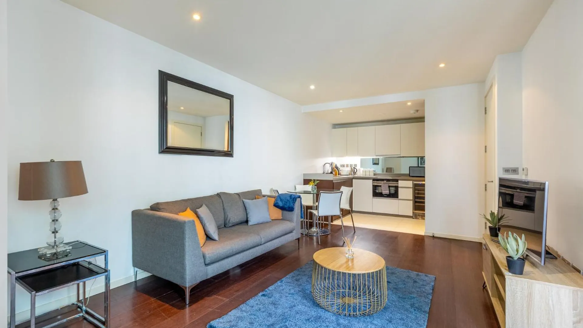 Luxury 1 Bedroom Canary Wharf Apt Couples & Work-Friendly Londra Regno Unito
